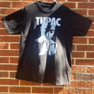 2PAC Offical Iconic Praying Hands Graphic Tee size L